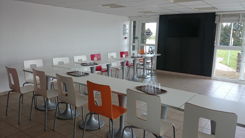 Sweet And Smart Sarreguemines - Hambach Hotel Luaran gambar